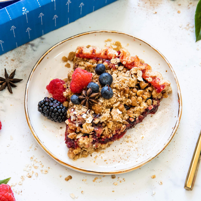 Mixed Berry Streusel Pie