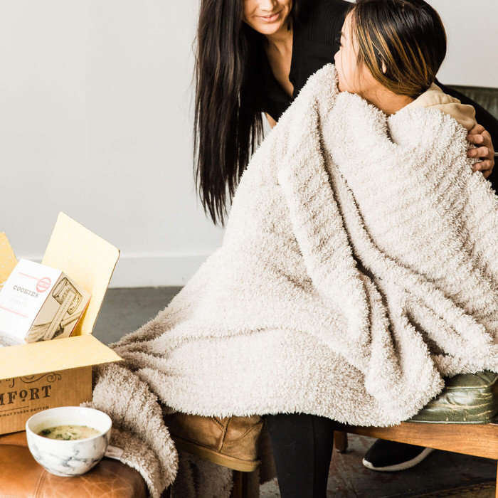 47-cozy-comfort-throw-5.jpg Cozy Comfort Throw